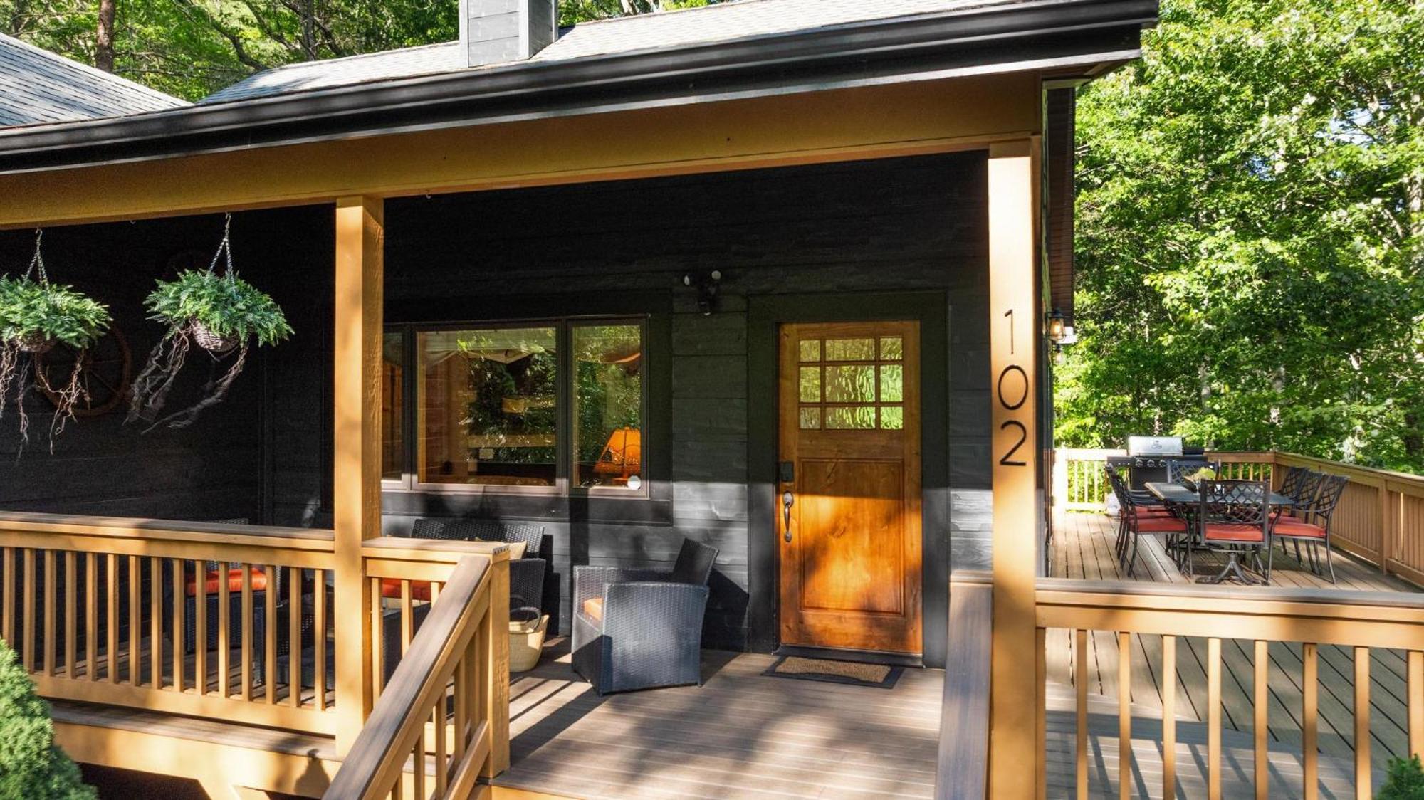 Lux Mtn Cabin - Hot Tub, Fire Pit, Game Room Франклин Экстерьер фото