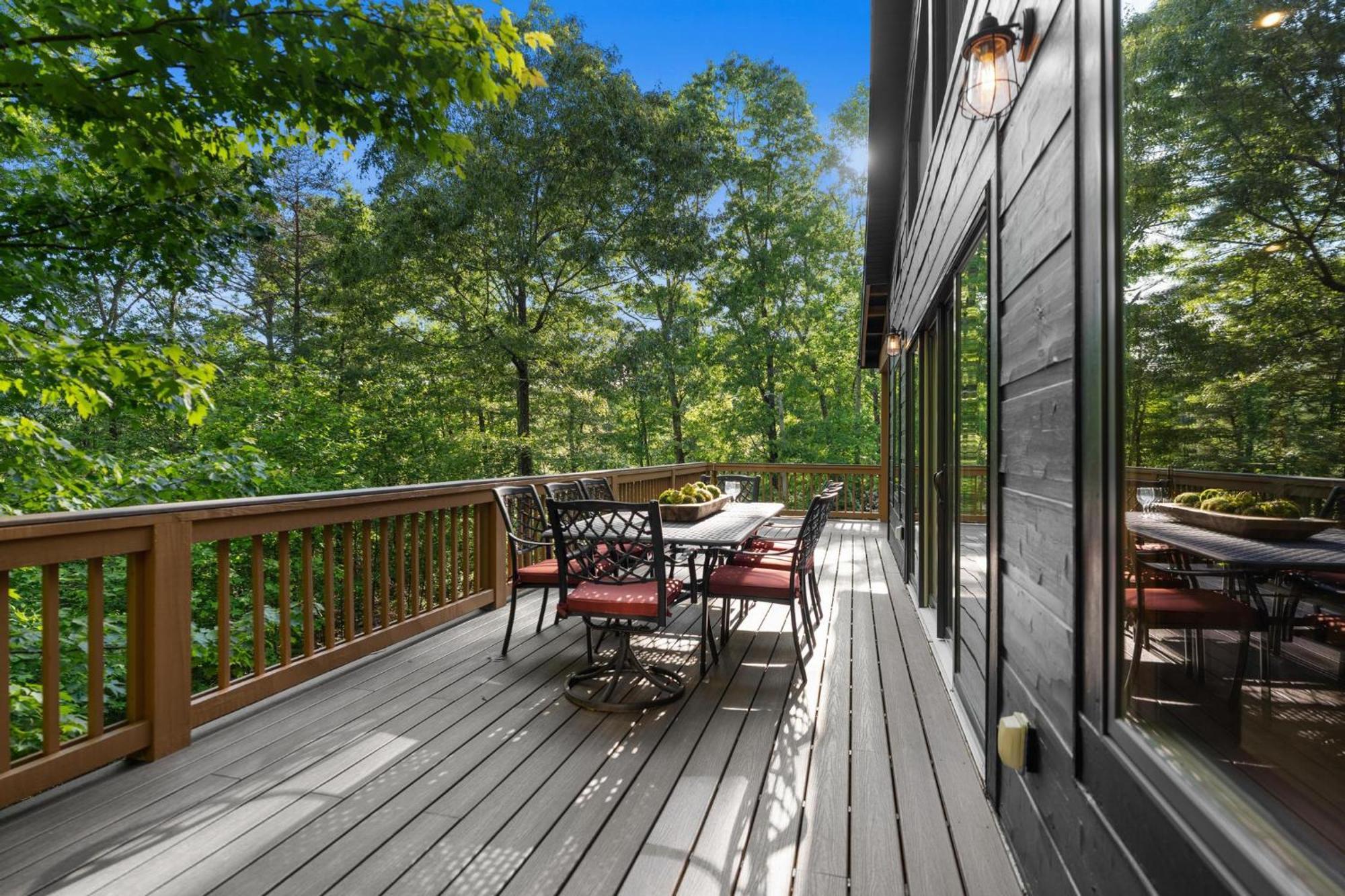 Lux Mtn Cabin - Hot Tub, Fire Pit, Game Room Франклин Экстерьер фото