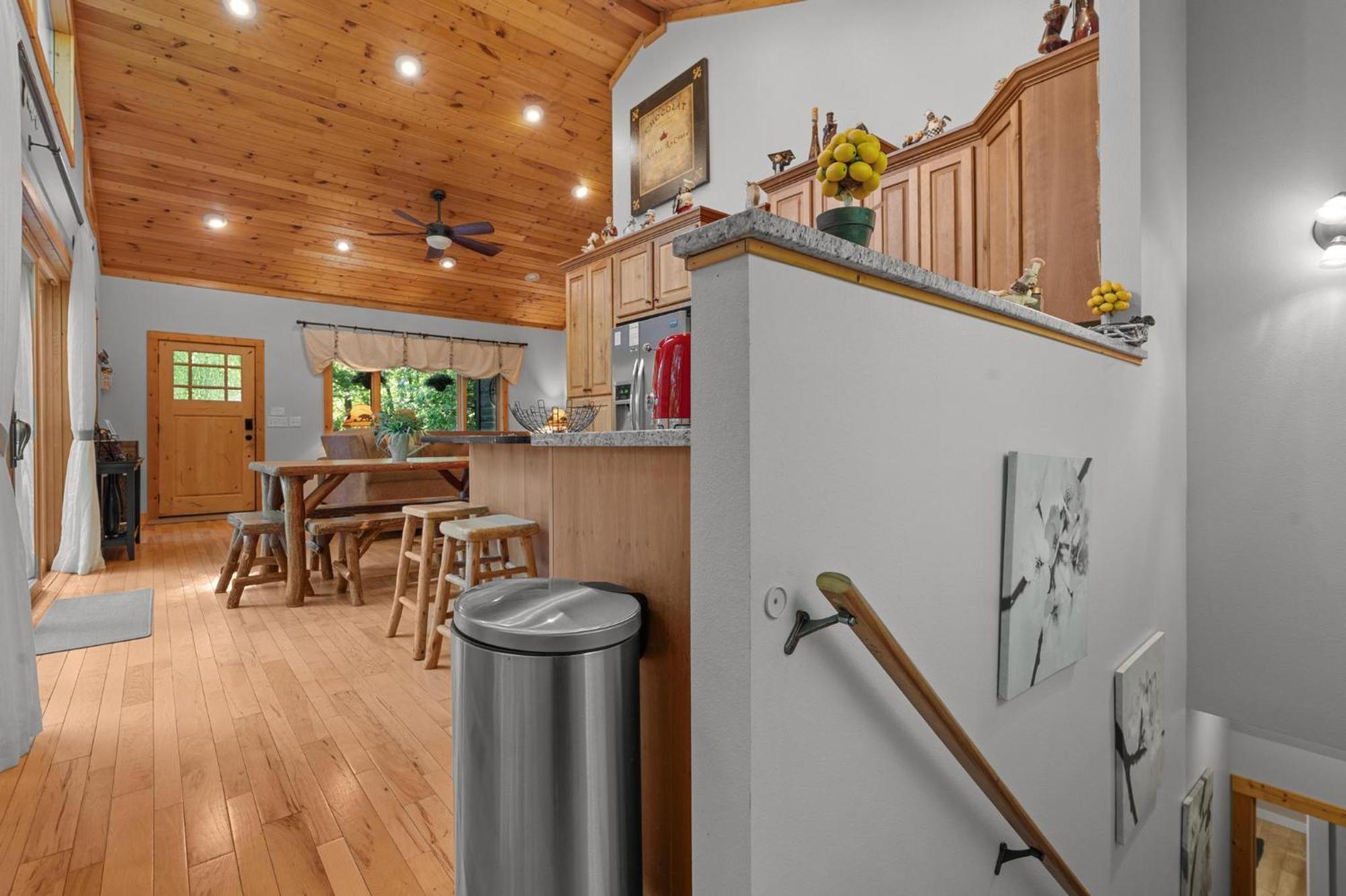 Lux Mtn Cabin - Hot Tub, Fire Pit, Game Room Франклин Экстерьер фото